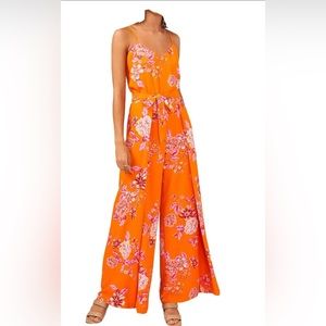 NWT Vince Camuto V-Neck Sleeveless Floral Print Wide Leg Jumpsuit Size Small